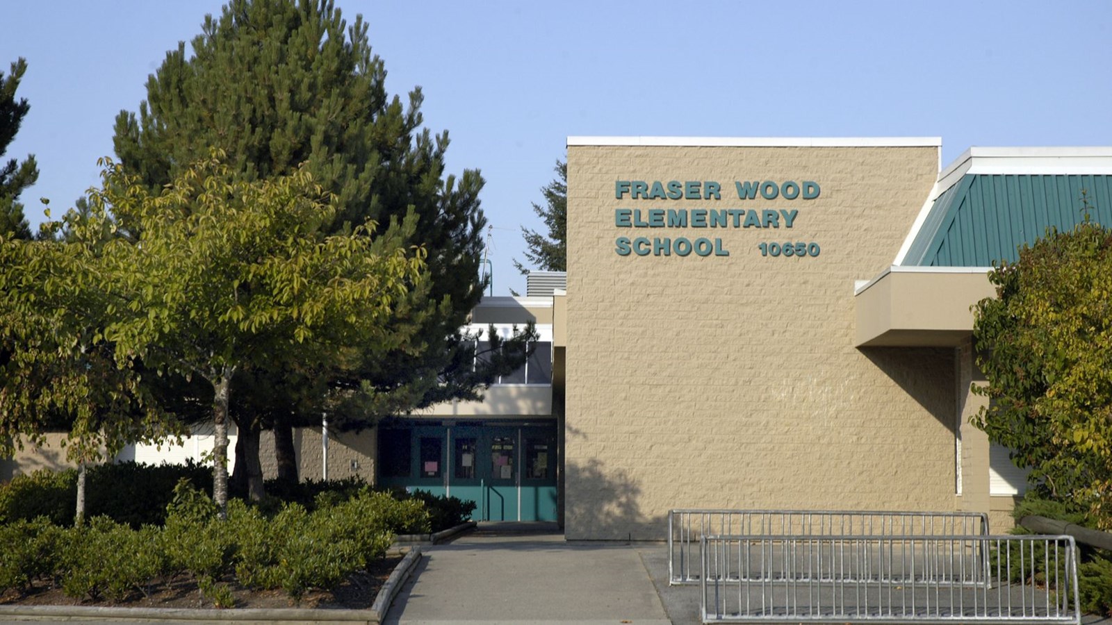 Welcome to Fraser Wood Elementary!