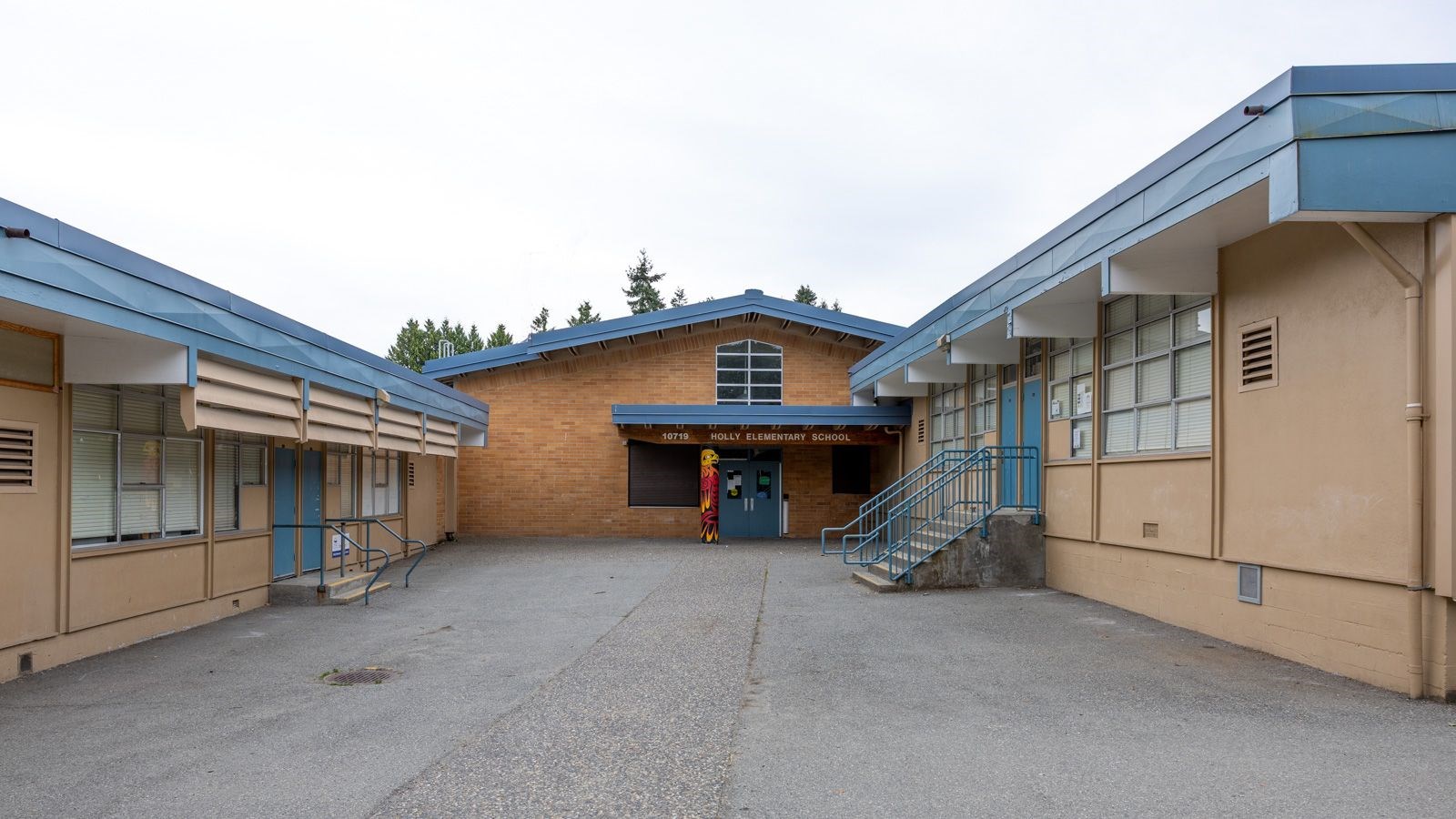 Welcome to Holly Elementary!