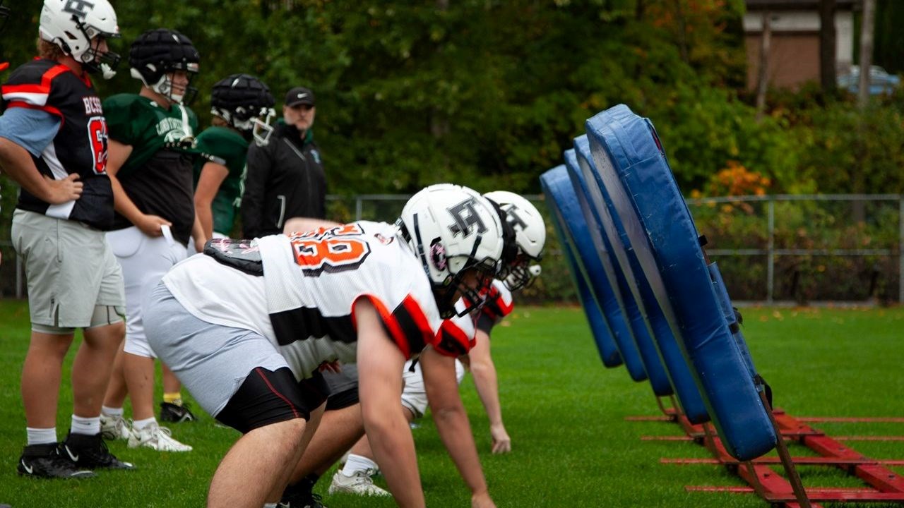 Earl Marriott players, coaches 'energized' by practice-only football season  - Peace Arch News