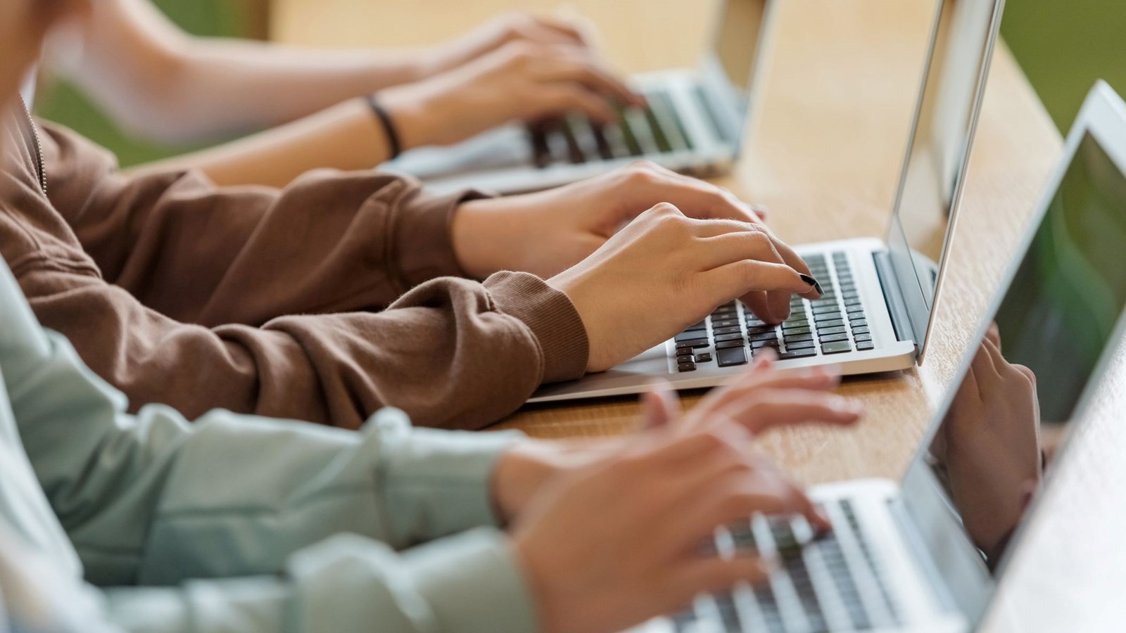 Board approves Grade 10 to 12 hybrid learning pilot expansion as families report positive outcomes